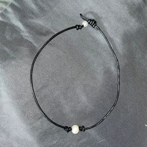 Pearl choker necklace